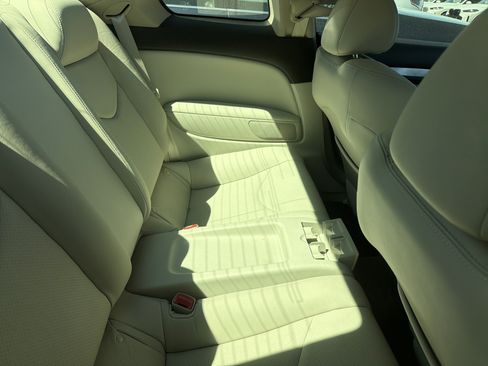 Used 2014 INFINITI Q60 w/ Premium Package image 14