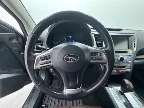 Used 2014 Subaru Outback 2.5i Limited AWD/4WD image 21