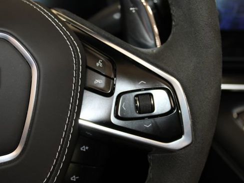 Used 2025 Chevrolet Corvette Z06 RWD image 31