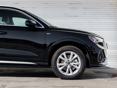 Used 2024 Audi Q3 2.0T Premium image 6