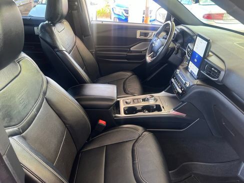 Used 2020 Ford Explorer ST w/ Premium Technology Package AWD/4WD image 22