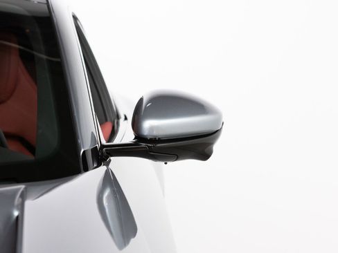 Used 2025 Ferrari Purosangue image 31