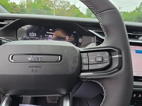 New 2026 Jeep Cherokee Laredo AWD/4WD image 18