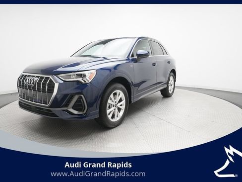 Certified 2025 Audi Q3 2.0T Premium Plus w/ Premium Plus Package AWD/4WD image 1