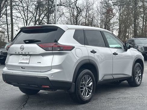 Certified 2025 Nissan Rogue S image 26