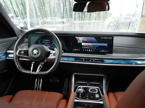 Used 2024 BMW 760i xDrive w/ Executive Package AWD/4WD image 35