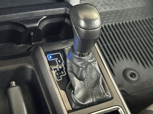 Used 2022 Toyota Tacoma TRD Sport image 22