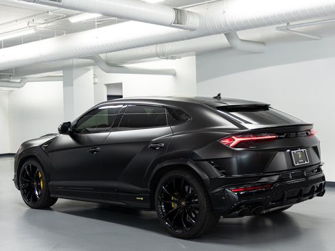Used 2024 Lamborghini Urus S AWD/4WD image 4