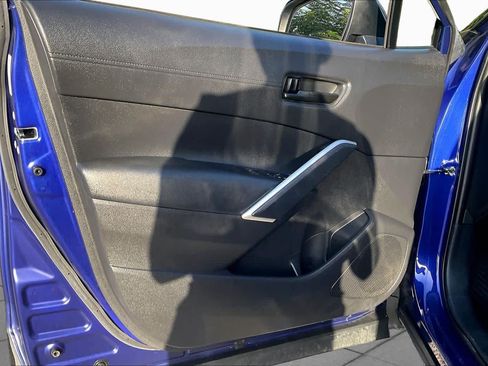 Used 2023 Toyota Corolla Cross AWD Hybrid w/ Moonroof Package image 22