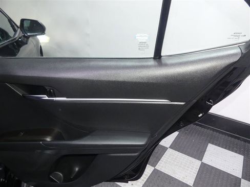 Used 2021 Toyota Camry SE w/ Cold Weather Package image 26