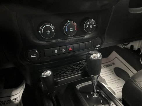 Used 2016 Jeep Wrangler Unlimited Sport w/ Connectivity Group image 37