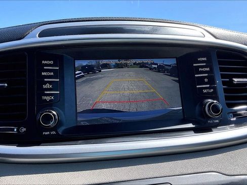 Used 2020 Kia Sorento EX image 14