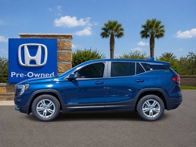 Used 2023 GMC Terrain SLE FWD image 3