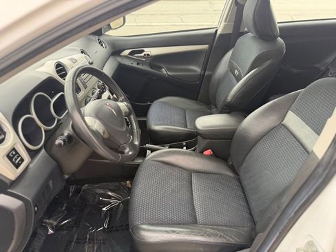 Used 2009 Pontiac Vibe GT FWD image 18