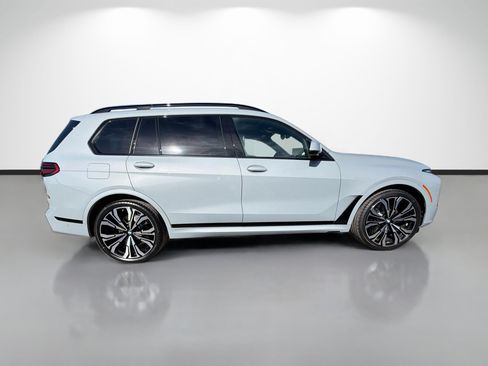 New 2027 BMW X7 xDrive40i w/ Executive Package AWD/4WD image 2