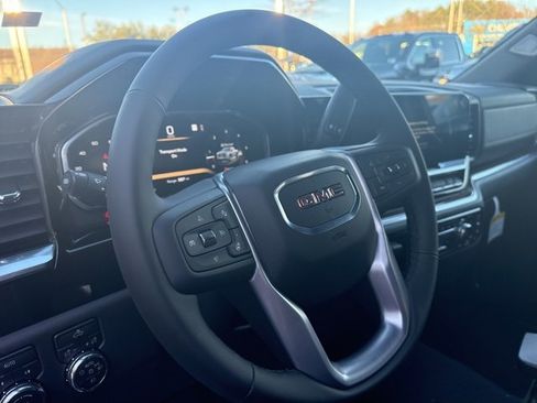 New 2026 GMC Sierra 1500 Elevation image 14
