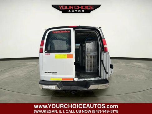 Used 2014 Chevrolet Express 2500 image 9