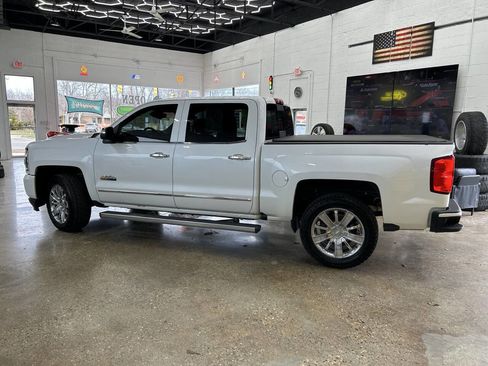 Used 2017 Chevrolet Silverado 1500 High Country image 11