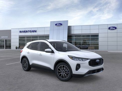 New 2025 Ford Escape SE image 30