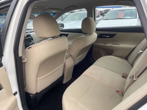 Used 2015 Nissan Altima 2.5 S w/ Sport Value Package FWD image 19