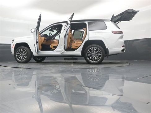 Used 2022 Jeep Grand Cherokee L Summit image 55