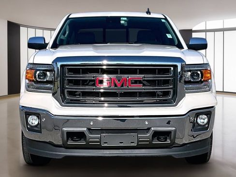 Used 2015 GMC Sierra 1500 SLT w/ SLT Crew Cab Value Package AWD/4WD image 3