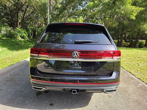 Used 2026 Volkswagen Atlas SE FWD image 7