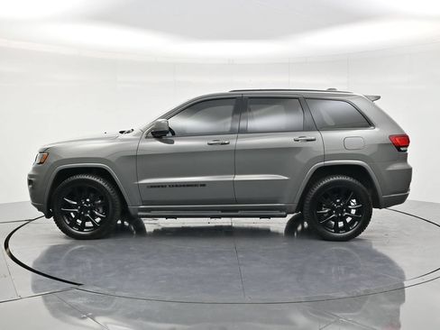 Used 2022 Jeep Grand Cherokee Laredo X AWD/4WD image 8