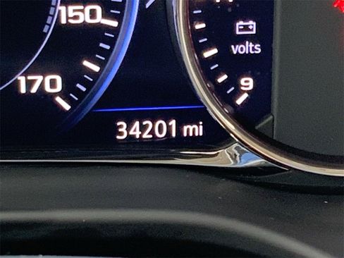 Used 2023 GMC Acadia Denali w/ Denali Technology Package image 13