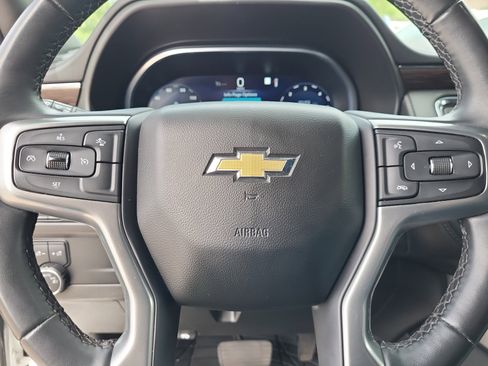 Used 2023 Chevrolet Suburban LT AWD/4WD image 8