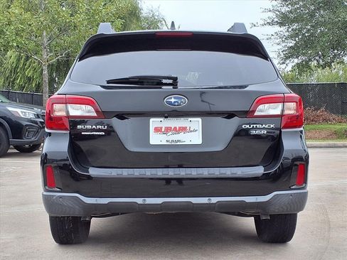 Used 2017 Subaru Outback 3.6R Limited image 6