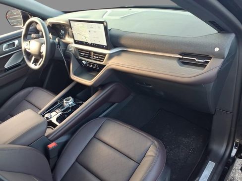 New 2026 Ford Explorer Platinum image 11