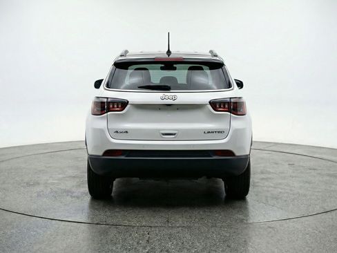 Used 2025 Jeep Compass Limited AWD/4WD image 7