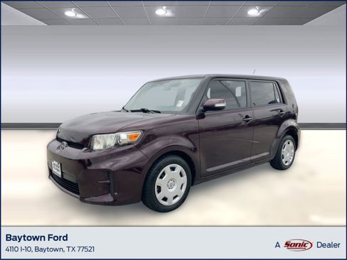 Used 2012 Scion xB image 1