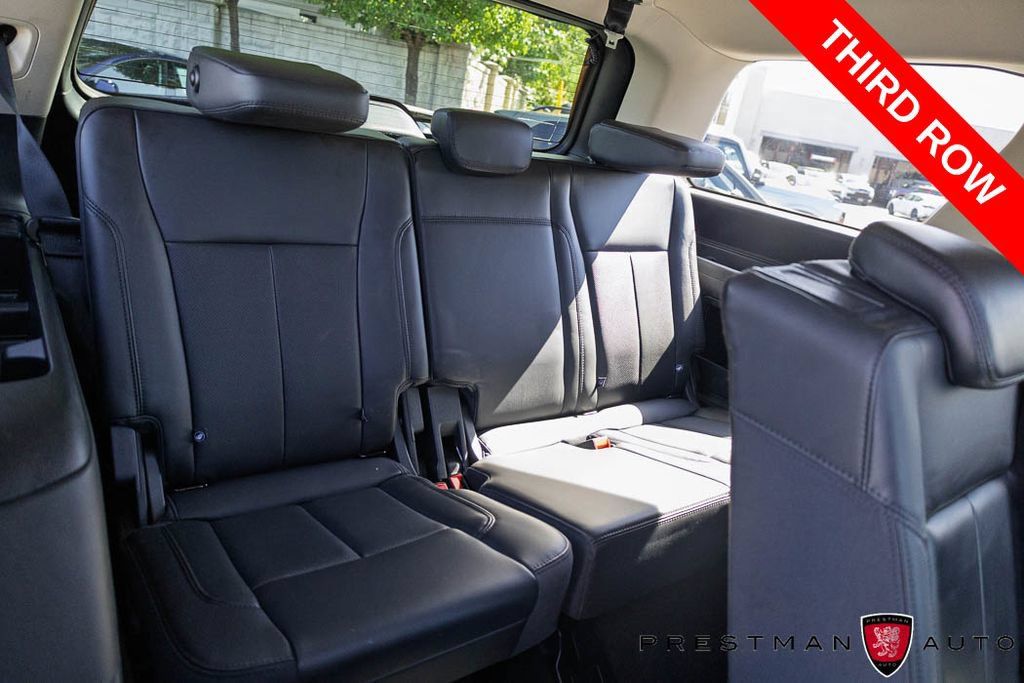 Used 2024 Ford Expedition XLT AWD/4WD image 10