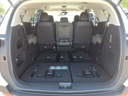 New 2026 Kia Carnival EX FWD image 15