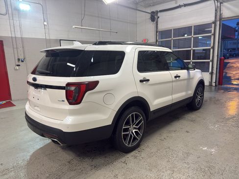 Used 2016 Ford Explorer Sport AWD/4WD image 6