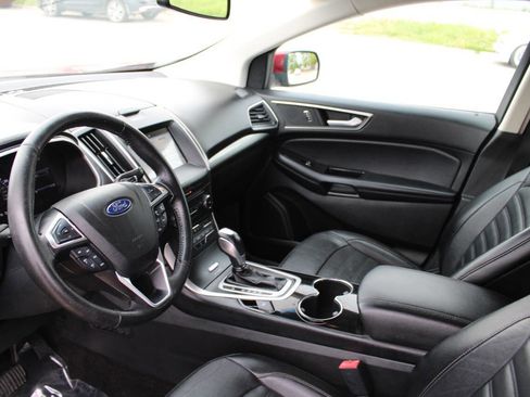 Used 2016 Ford Edge SEL w/ Equipment Group 201A FWD image 19