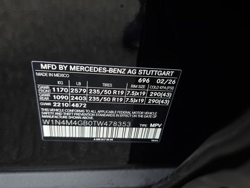 New 2026 Mercedes-Benz GLB 250 image 28