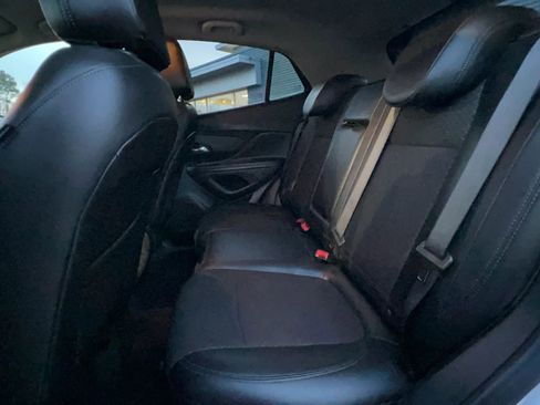 Used 2021 Buick Encore Preferred image 14