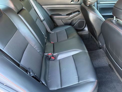 Used 2025 Nissan Altima 2.5 SR AWD/4WD image 26