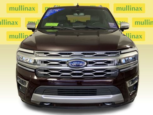 Certified 2023 Ford Expedition Platinum image 15