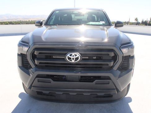 Certified 2024 Toyota Tacoma SR AWD/4WD image 8