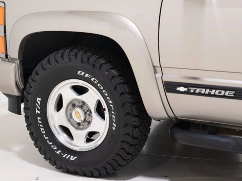 Used 2000 Chevrolet Tahoe Z71 w/ Comfort & Security Pkg AWD/4WD image 83
