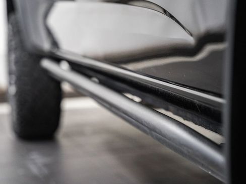 Used 2022 Chevrolet Colorado ZR2 image 18