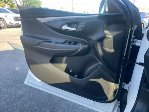 Used 2025 Buick Envista Preferred image 20