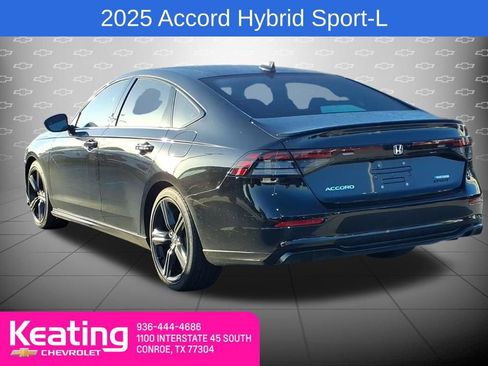 Used 2025 Honda Accord Sport image 2