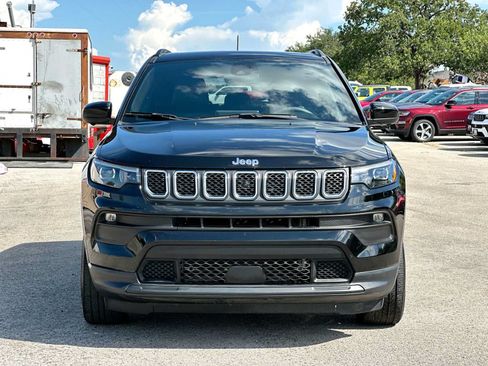 Used 2023 Jeep Compass Latitude w/ Sun and Sound Group AWD/4WD image 10