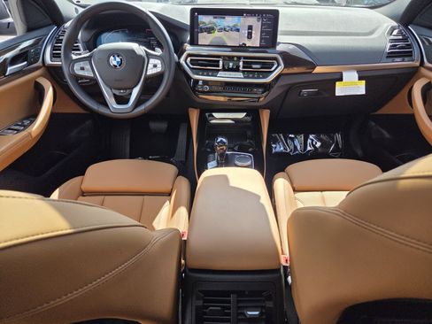 Used 2025 BMW X4 xDrive30i AWD/4WD image 13