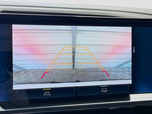 Used 2024 Chevrolet Silverado 1500 LT Trail Boss image 16